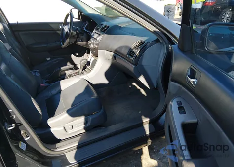 2006 Honda Accord 3.0 Ex z USA, uszkodzony, nr VIN 1HGCM66556A008560